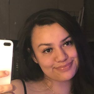 Meet your Posher, Raquel